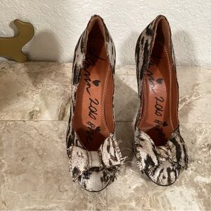 Lanvin Bow Animal Print Classic Pumps Size 6.5